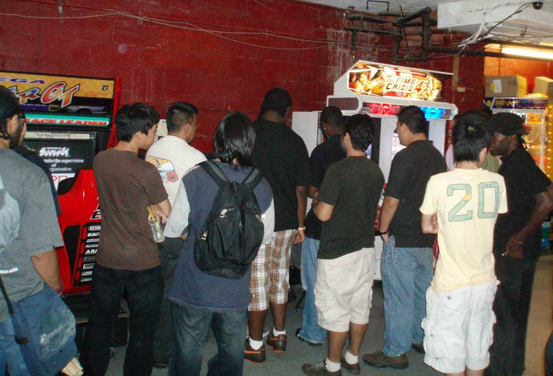 Illustration for article titled SFIV Hits NYC Arcade, Other Cities, Too